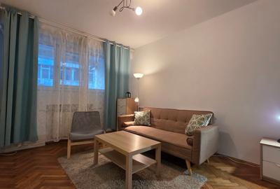 Garsonieră decomandată în Brezoianu