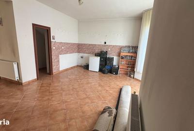 Casă cu 4 camere cu Teren 561 Mp în Central - 17