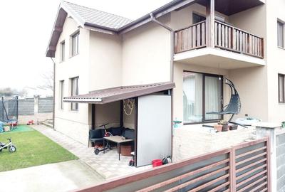 Casă cu 4 camere în Central - 2