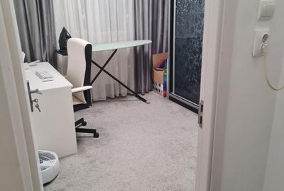 Apartament cu 3 camere semidecomandat în Titan - 14