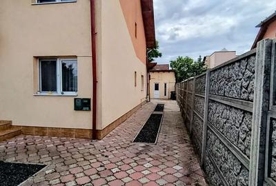 Casă cu 7 camere cu Teren 351 Mp în Șagului - 18