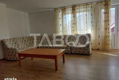 Spațiu comercial, de 155 mp, în Central - 4