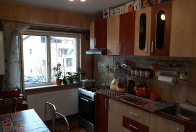 Apartament cu 2 camere decomandat în Central - 1