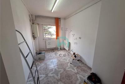 Birou, de 50 mp, în Calea București - 6