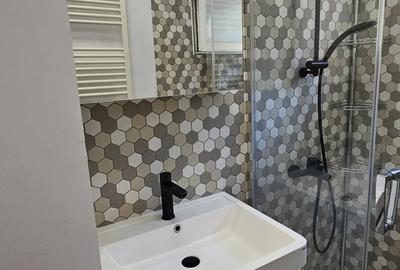Apartament cu 3 camere semidecomandat în Soarelui - 2