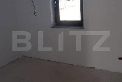 Casă cu 5 camere cu Teren 950 Mp în Central - 7