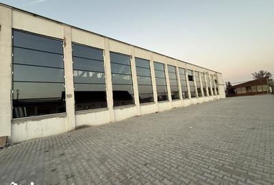 Spațiu comercial, de 1,650 mp, în Central - 14