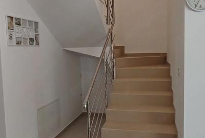 Casă cu Teren 220 Mp în Valea Mare - 3