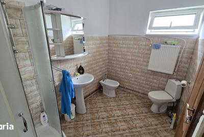 Casă cu 7 camere cu Garaj în Luizi-Călugăra - 18