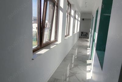 Spațiu comercial, de 250 mp, în Central - 3