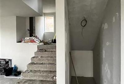 Casă individuală cu 4 camere cu Canalizare în Dezmir - 3