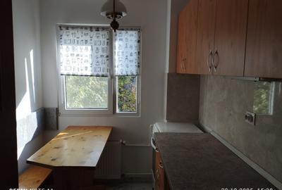 Proprietar închiriez apartament cu 3 camere sector 4 Proprietar închiriez apartament cu 3 camere sector 4 - 5