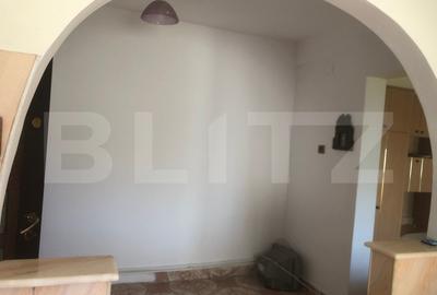 Apartament de vanzare, cu 3 camere, 63 mp, zona M16 - 2