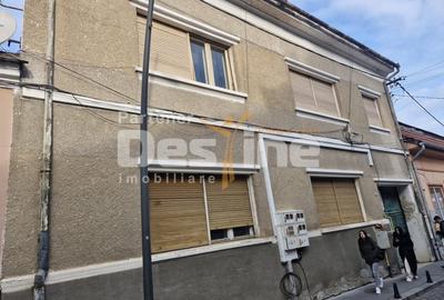 Casă individuală cu 16 camere cu Canalizare în Orăștie - 1