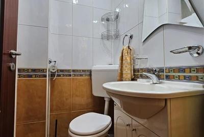 Apartament de inchiriat, 3 camere, structura mare, in bloc cu stalp, str. Grivit - 11