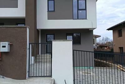 Duplex cu 4 camere cu Teren 85 Mp în Tăuți - 4