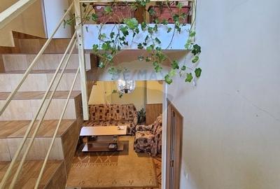 Casă cu 13 camere cu Teren 600 Mp în Voineasa - 38