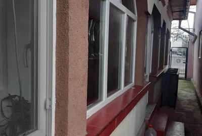 Casă cu 16 camere cu Teren 5800 Mp în Pietrele - 1