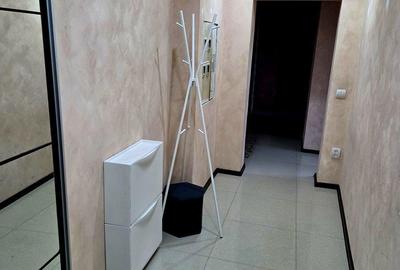 Apartament cu 4 camere decomandat în Calea Călărașilor - 2