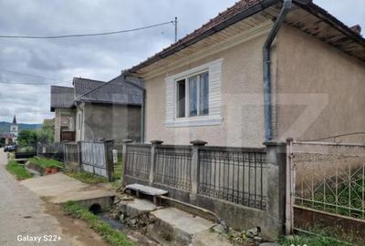 Casă cu 3 camere cu Teren 1600 Mp în Central - 9