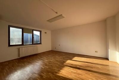 Investitie Casa De Vanzare 11 Camere Militari Metrou-Pacii Curte 600 m - 12