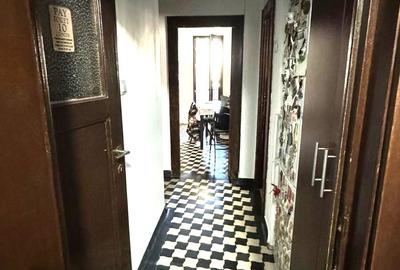 4 camere Magheru, interbelic, circular,2 balcoane, 2 băi geam, terasă, boxă, ASE - 19