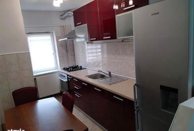 Apartament cu 2 camere decomandat în 13 Decembrie
