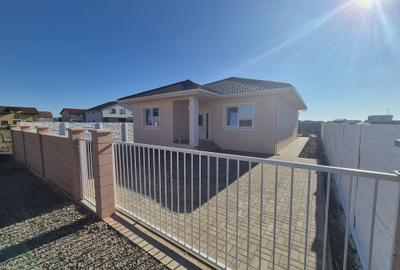 Casă cu 4 camere în Moșnița Nouă - 2