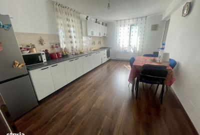 Casă cu 5 camere cu Canalizare în Central - 5