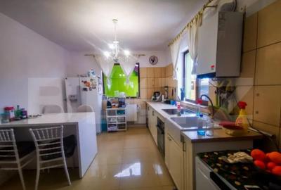 Casă cu 5 camere cu Teren 470 Mp în Central - 4