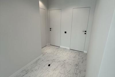 Apartament cu 4 camere decomandat în Central - 2