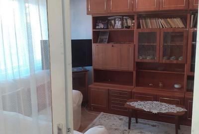 Apartament cu 4 camere decomandat în Central - 1