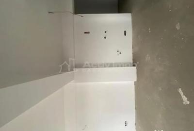 Apartament cu 2 camere semidecomandat în Aviației