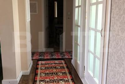 Apartament cu 3 camere, de vanzare - Bartolomeu, Brasov