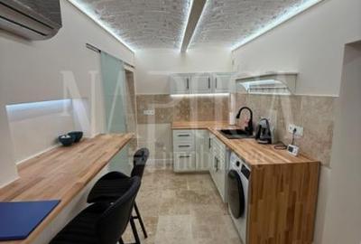 Apartament cu 2 camere semidecomandat în P-ța Mihai Viteazul
