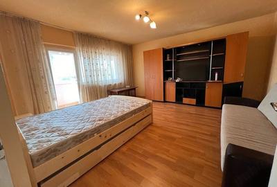 Garsonieră decomandată în Mehala - 1
