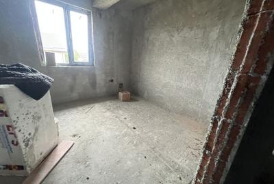 Duplex la gri 175 mp utili 58 mp demisol curte 180 mp  3 bai 3/4 dormitoare - 17