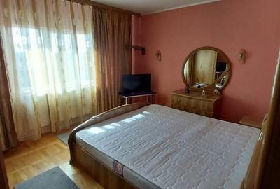 Apartament cu 2 camere decomandat în Micro 17