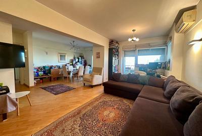 Apartament cu 5 camere decomandat în P-ța Unirii - 2