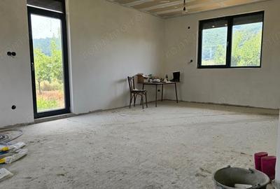 Casă cu 6 camere în Leșnic - 3