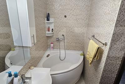 Apartament cu 2 camere decomandat în Central - 1