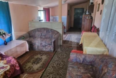 Casă cu 3 camere cu Teren 670 Mp în Central - 2