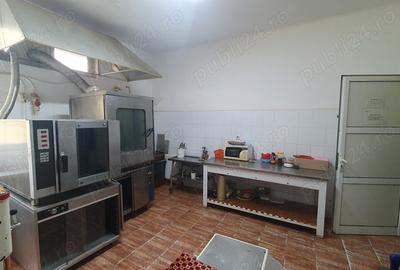 Spațiu comercial, de 30 mp, în Central - 3