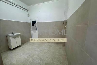 Casă individuală cu 7 camere cu Canalizare în Central - 8