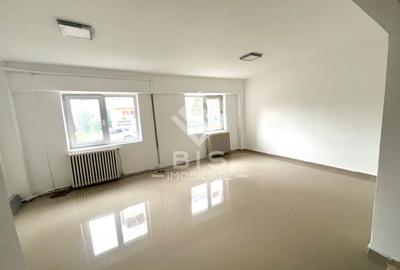 Spațiu comercial, de 85 mp, în Nord - 3