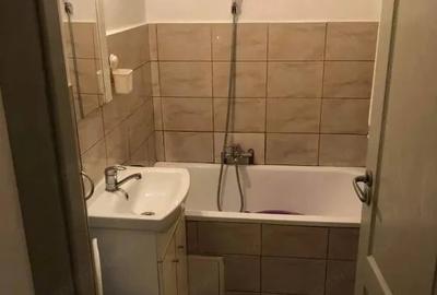 Garsonieră decomandată în Nicolina