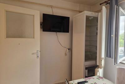 Garsonieră decomandată în Central - 2