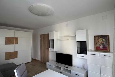 Apartament cu 3 camere decomandat în Centrul Civic - 4