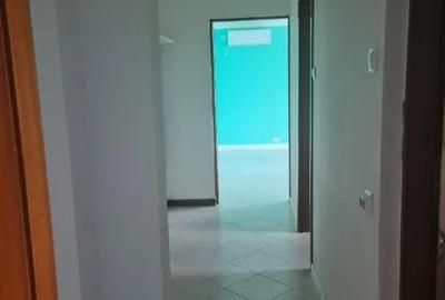 Apartament cu 2 camere decomandat în Văcăresti - 1