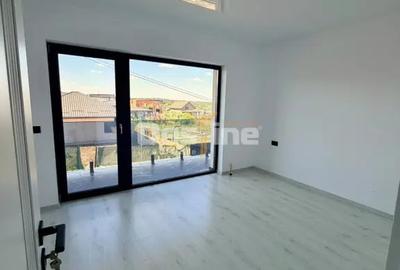Casă cu 4 camere cu Teren 300 Mp în Rediu - 5